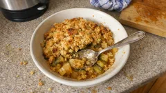 Apple and Kiwi Crumble with a Crisp, Buttery Topping (Easy Oven Dessert)